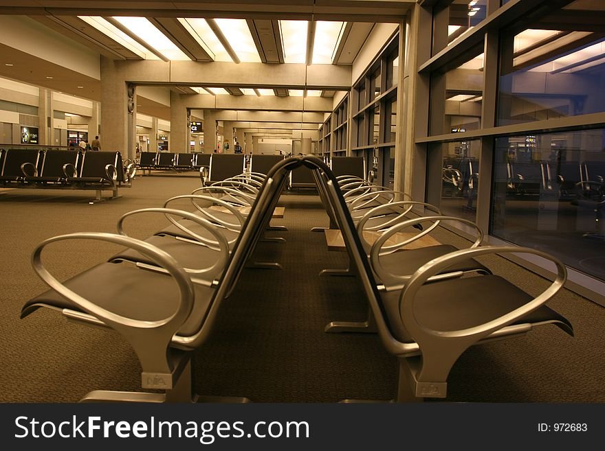 Free vs. Paid Seating Plan Generators Offer Varied Features